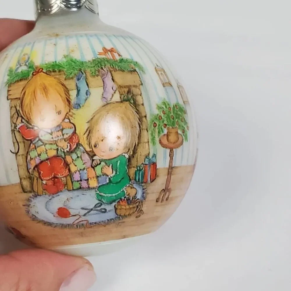 1988 Hallmark Betsey Clark “Home for Christmas” Glass Ornament – Collector’s Ser